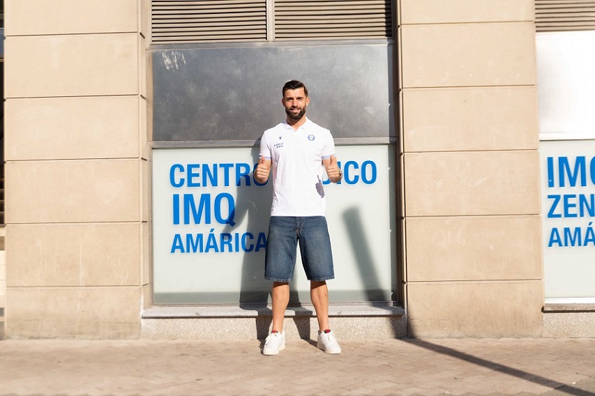 Los jugadores del Deportivo Alavés comienzan la temporada 2026-27 con reconocimientos de alta competición en el centro médico IMQ Amárica